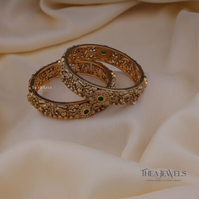Premium Designer Gold Antique  Bangles