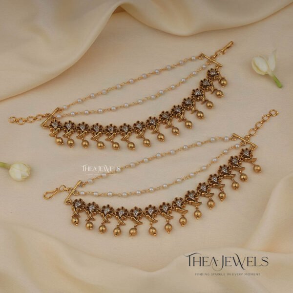 Swara Floral Maatil / Earchain