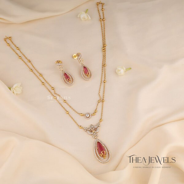 Akira Two Layer Mayur Necklace - Red