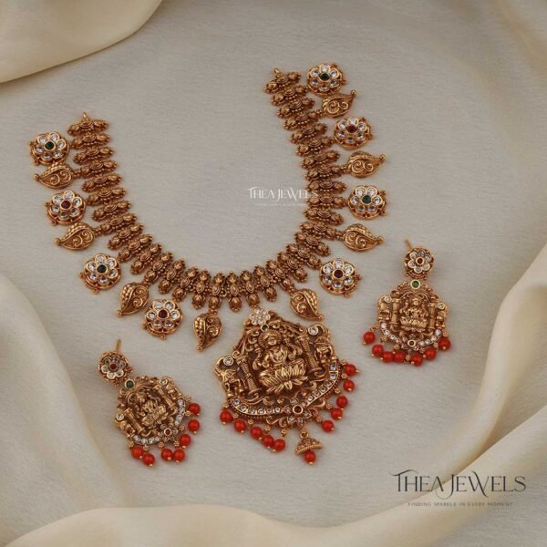 Divara Premium Jewelry Coral