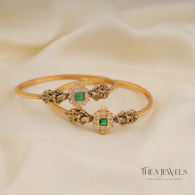 Nila Lakshmi Emerald Bangles