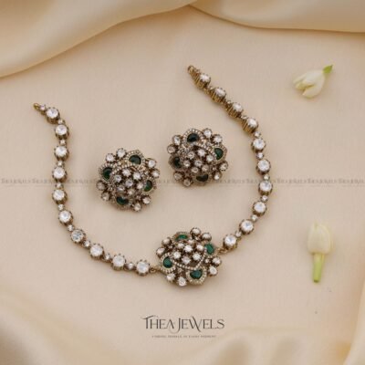 Elara Premium Victorian Mosaanite Choker Green