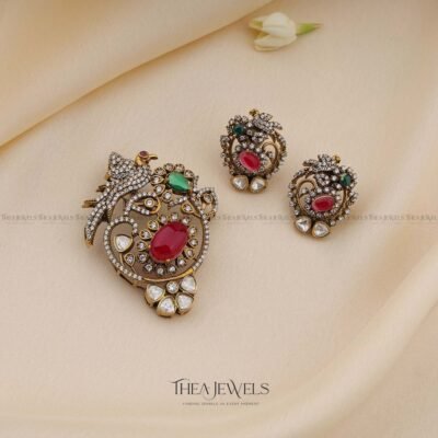 Klaire Victorian Pendant Set