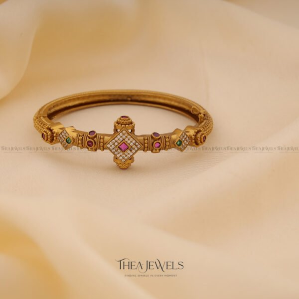 Tina Antique Kada Bangle (Single)