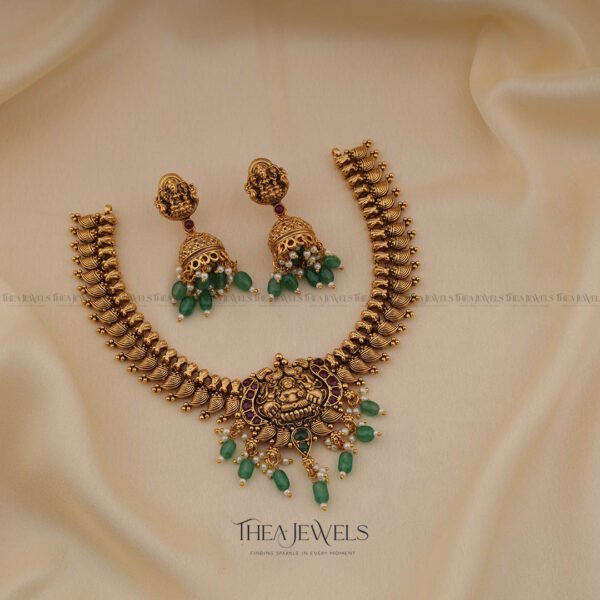 Chatur Jewellery Short