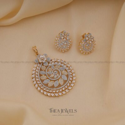 Amelia Pendant Set