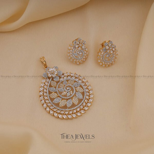 Amelia Pendant Set