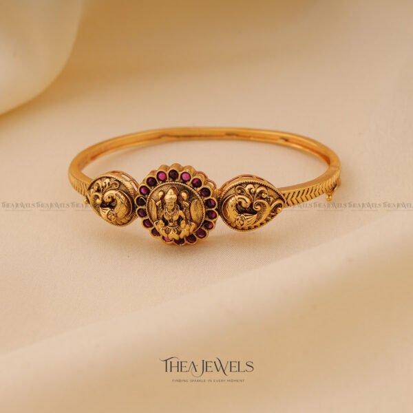 Rakshita Bracelet