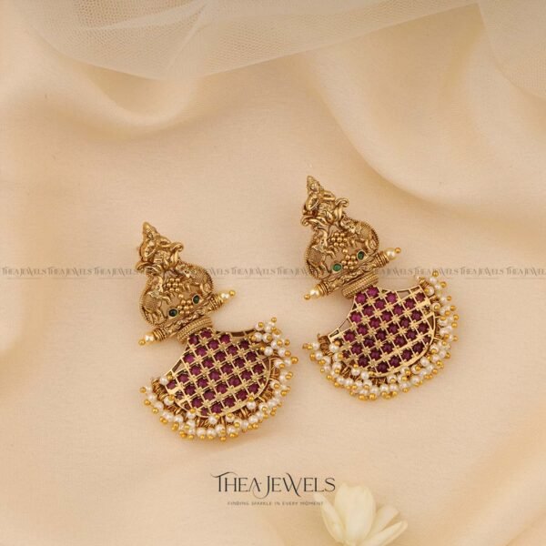 Dhanura Earrings