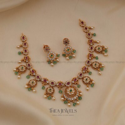 Evergreen Gold Necklace Set