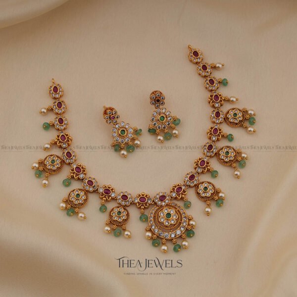 Evergreen Gold Necklace Set