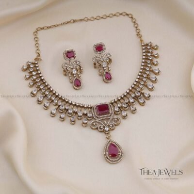 Hasna Victorian Jewellery Red