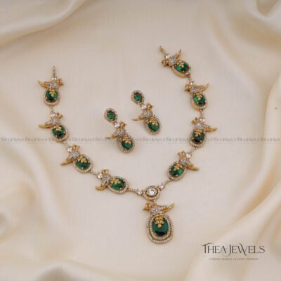 Parakeet Jewellery Green (Gold Finish)