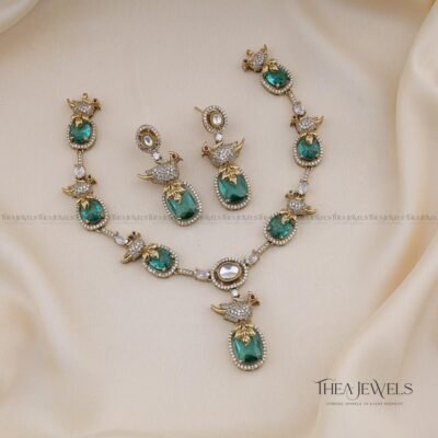 Parakeet Jewellery (Antique Gold Polish) Blueish Green