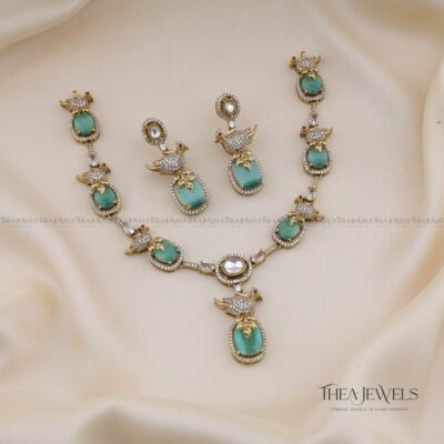 Parakeet Jewellery (Antique Gold Polish) Mint Green