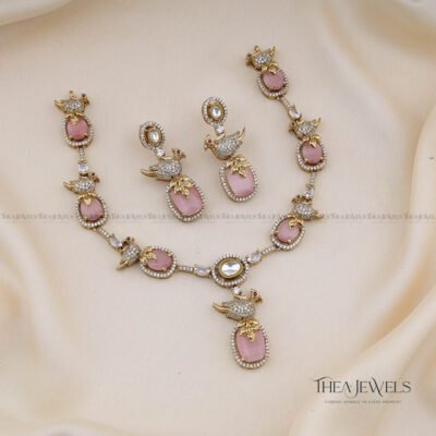 Parakeet Jewellery (Antique Gold Polish) Pink