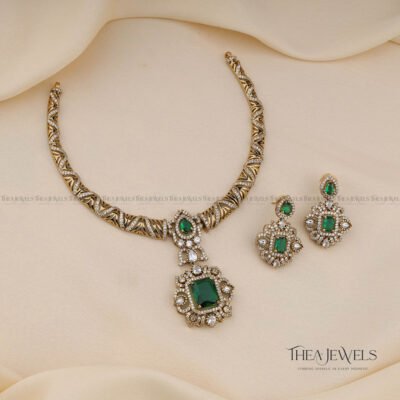 Vira Victorian Jewellery Green