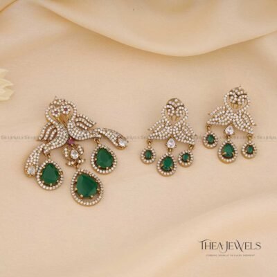 Mayura Pendant Set Green