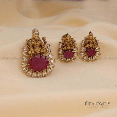 Charvi Pendant Set Red