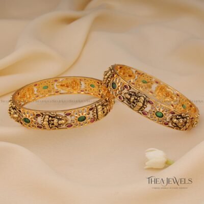Vishaya Bangles