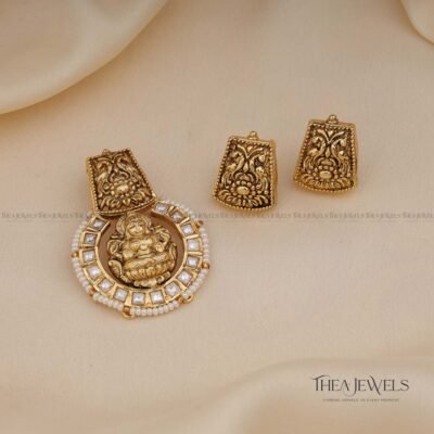 Subha Pendant Set White
