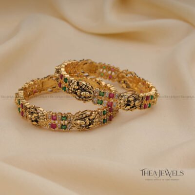 Dhaarana Bangles  Red Green