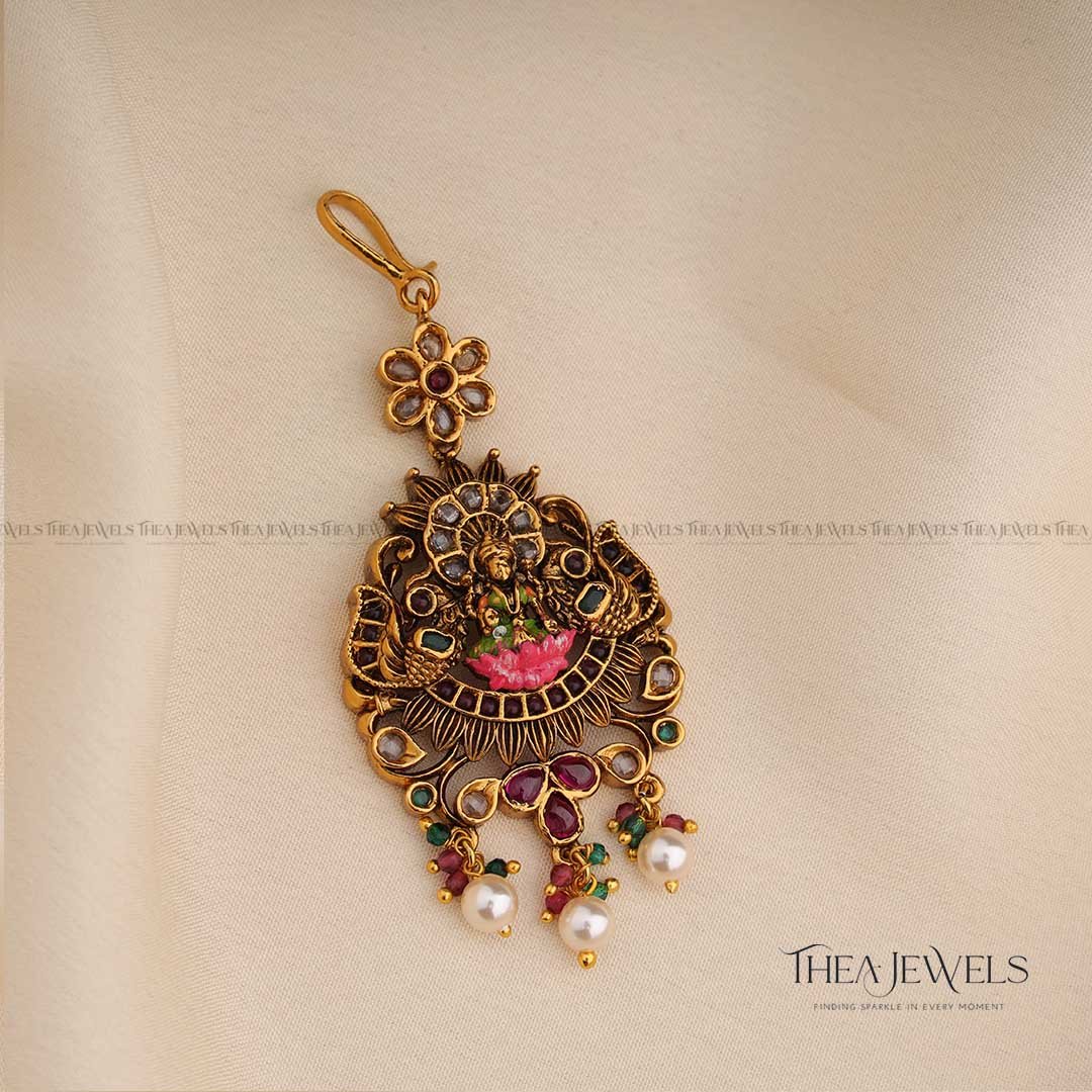 Chanda Lakshmi Maang Tikka