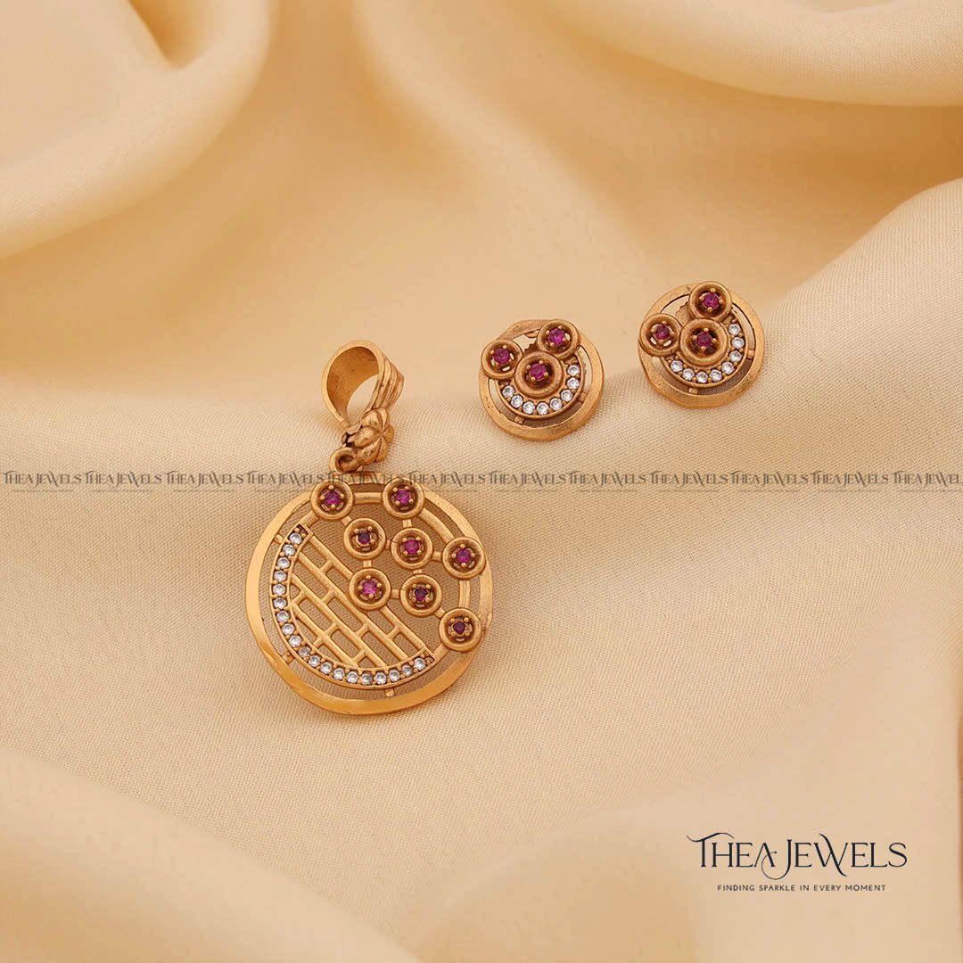 Divanya Pendant Set