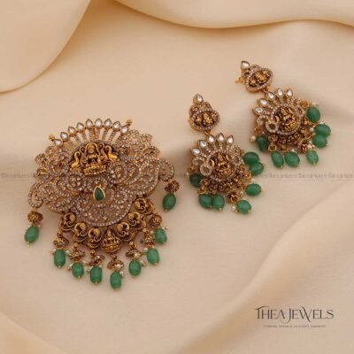 Lakshmi Pendant Set