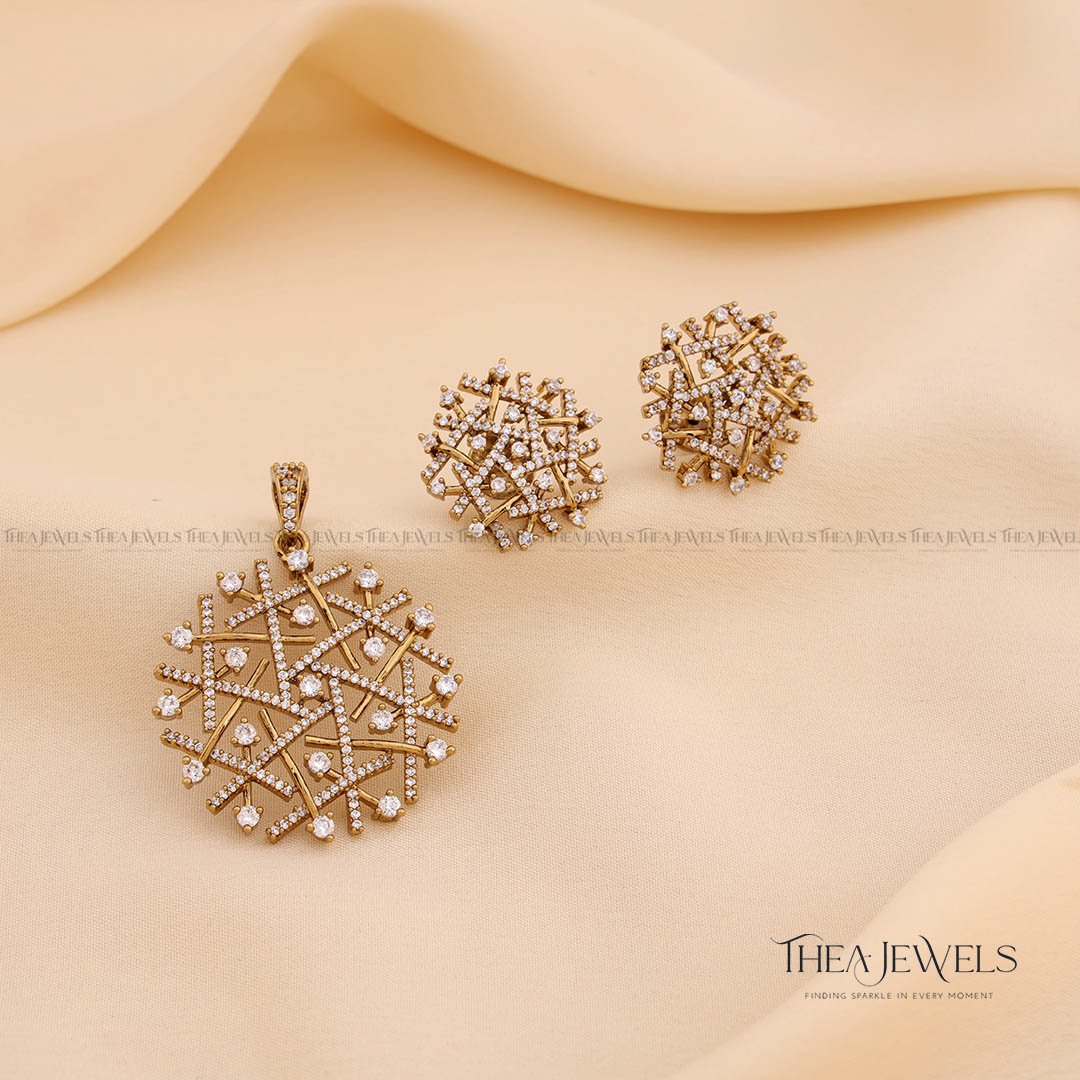 Rega Victorian Pendant Set