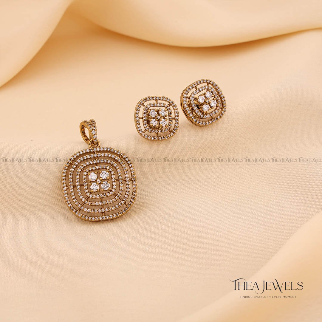 Amulya Victorian Pendant Set