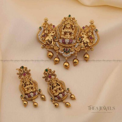 Gayathri Pendant Set