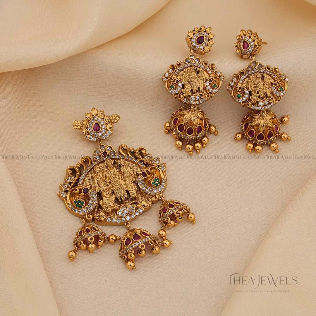 Ram Parivar Pendant Set