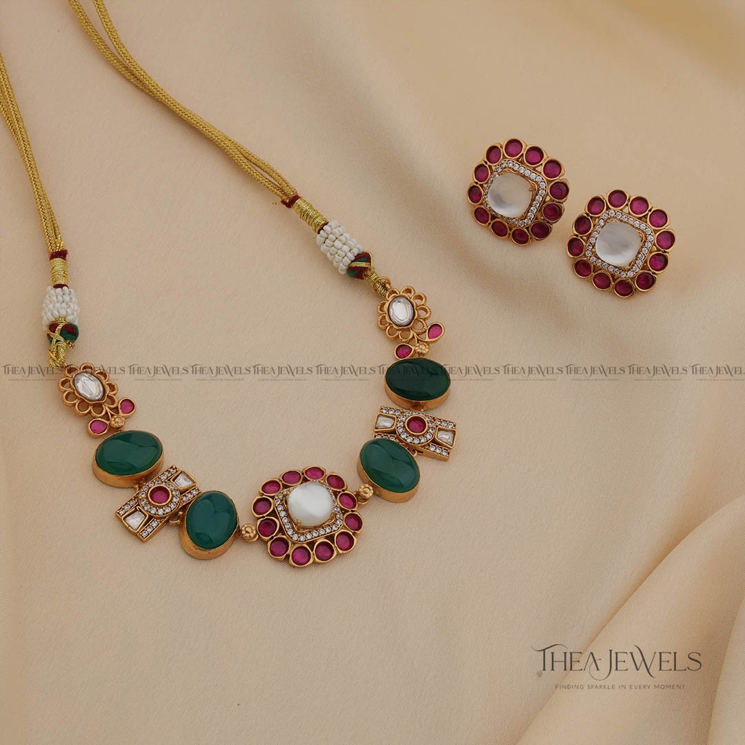 Gruhasha Choker Green