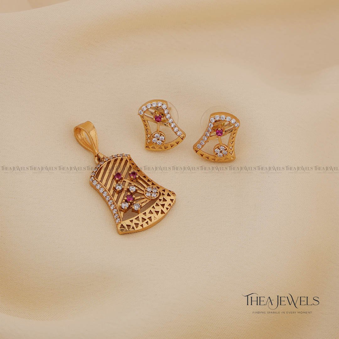 Harathi Pendant Set
