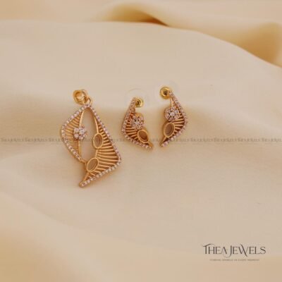 Niru Pendant Set