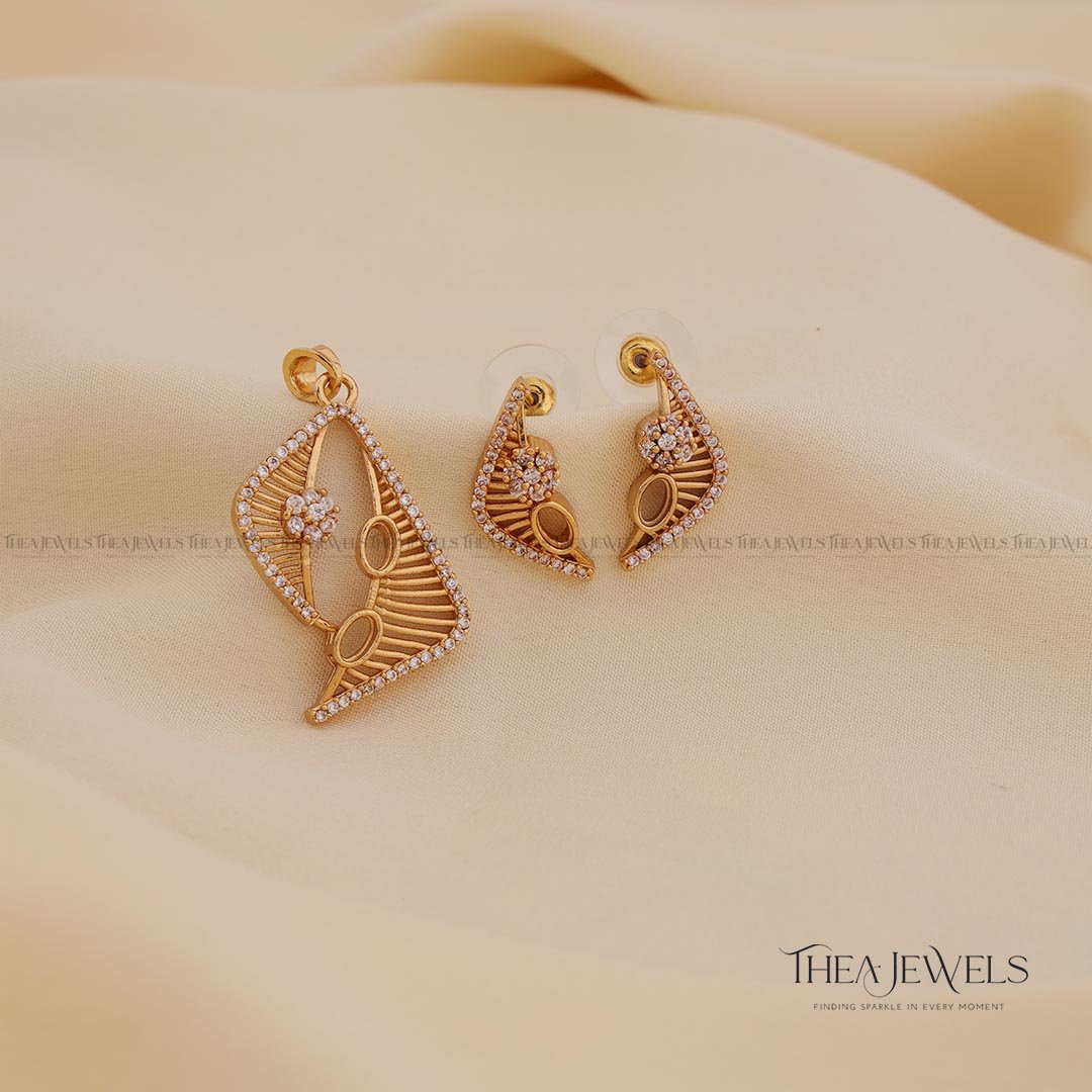 Niru Pendant Set