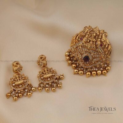 Madhavi Pendant Set
