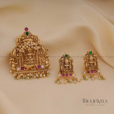 Lakshmi Pendant Set