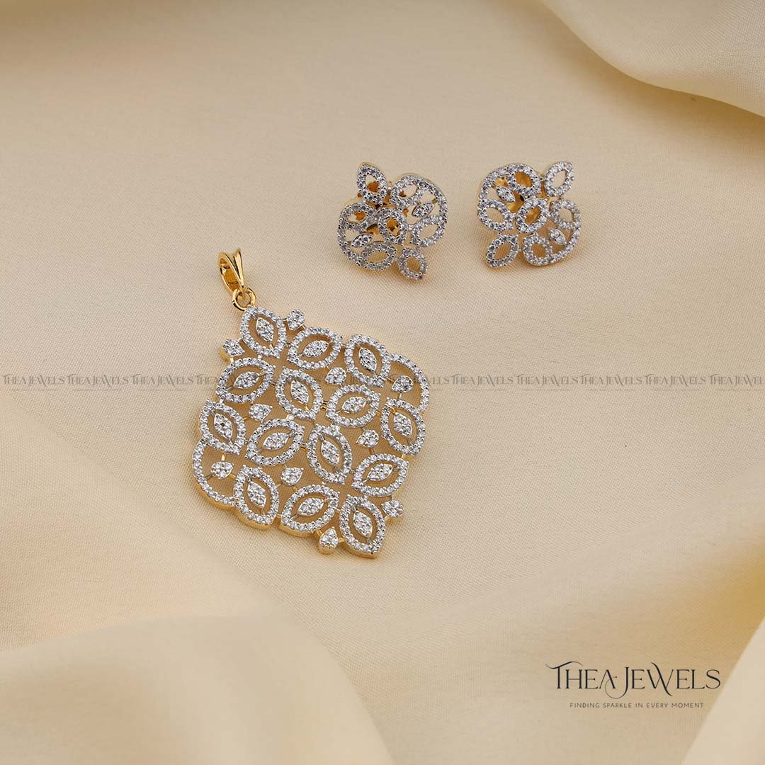 Vyoma Pendant Set