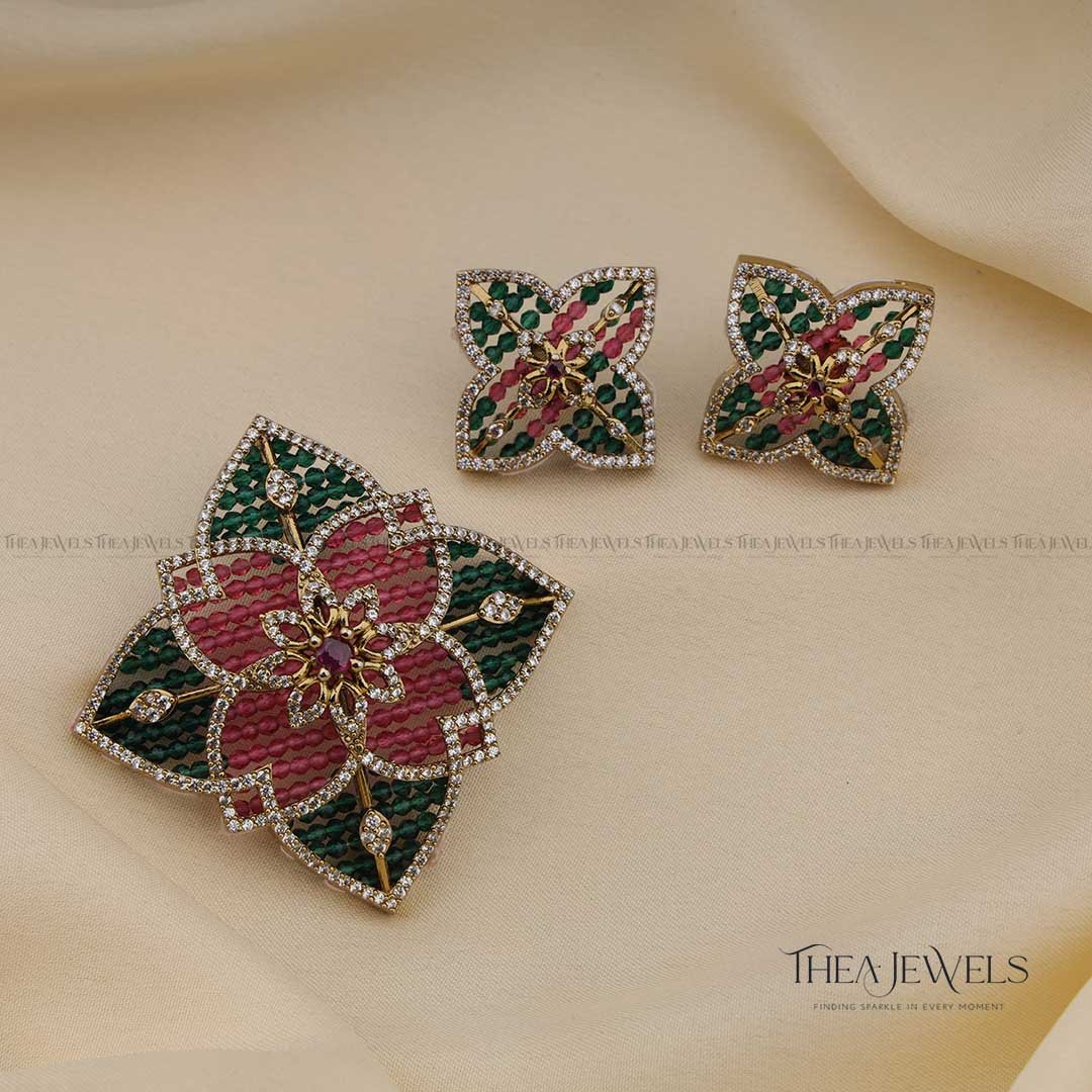 Floral Victorian Pendant Set